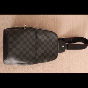 Louis Vuitton Avenue Sling Bag